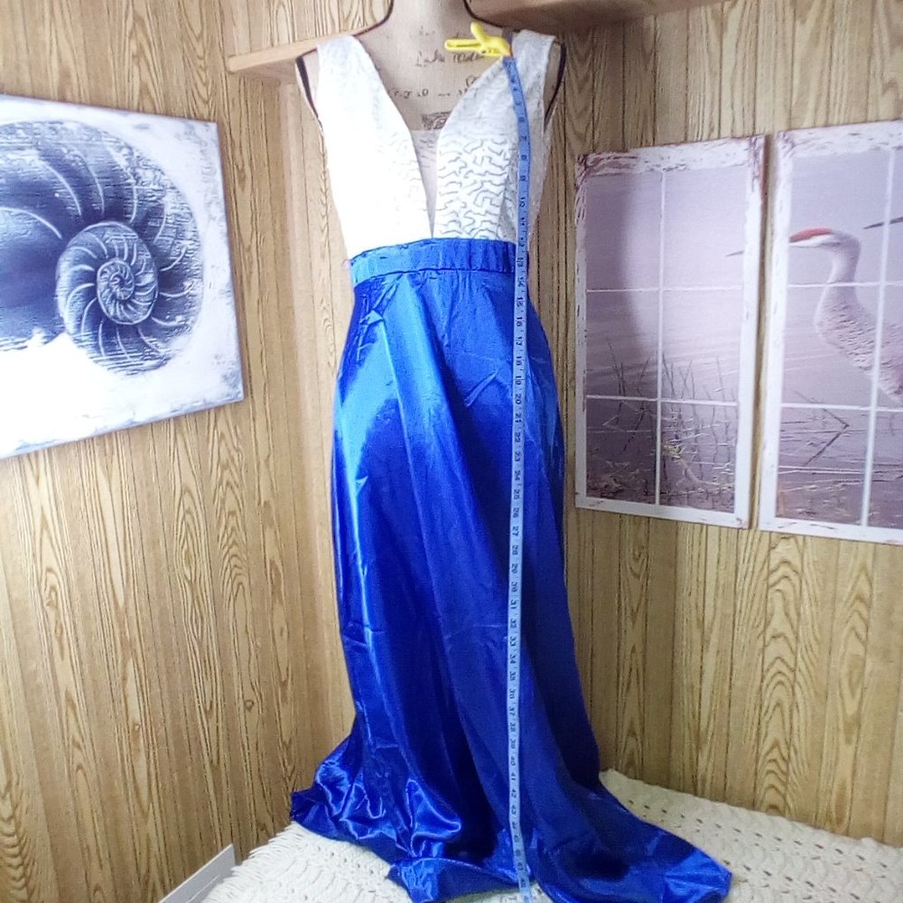 Evening prom blue dress white lace backless sleeveless top - Picture 4 of 7